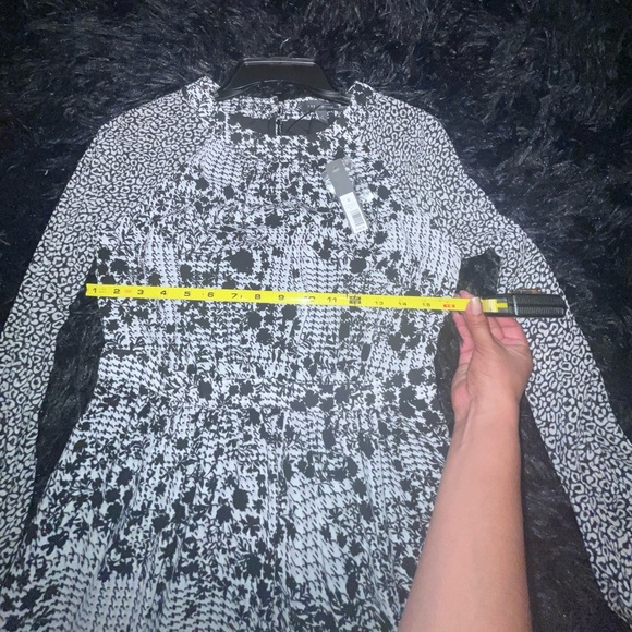 The Limited Black and White Floral Long Sleeve Dress size 0 - Picture 7 of 11